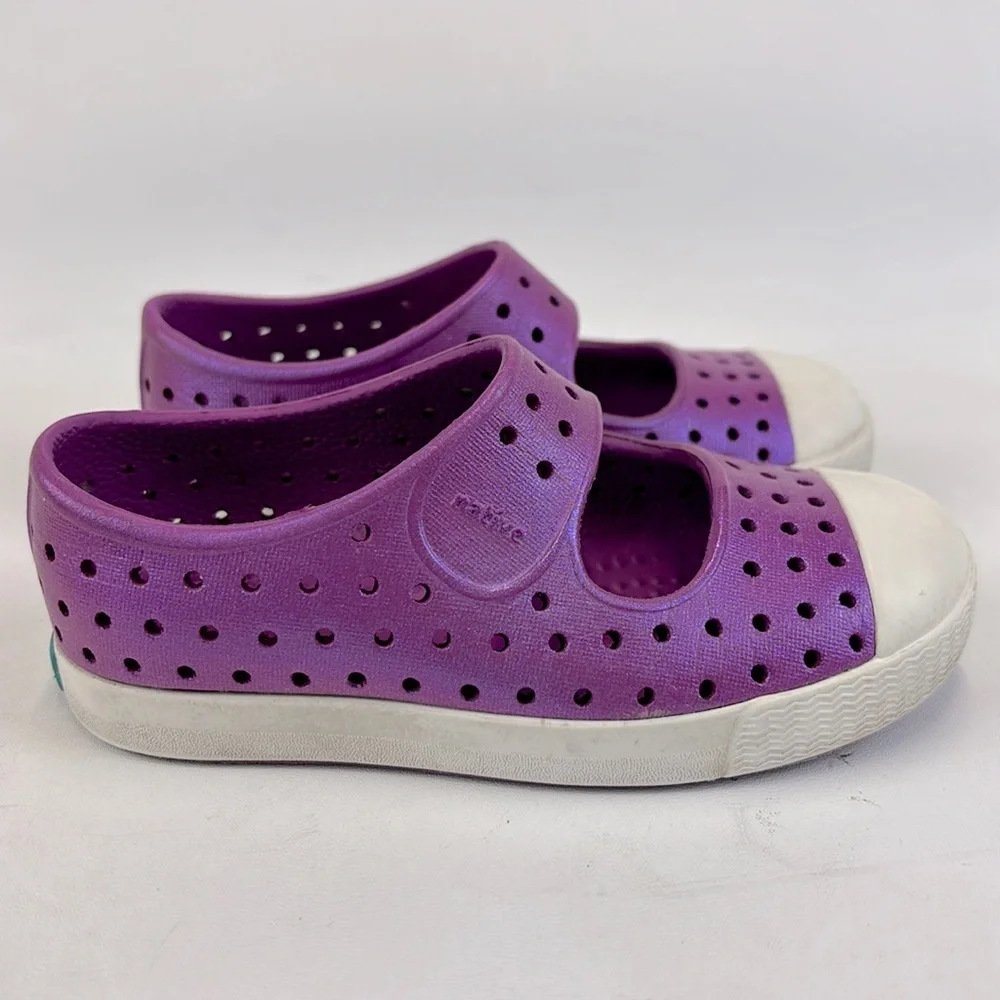 NATIVE Juniper Iridescent Purple Waterproof Shoes Size C7